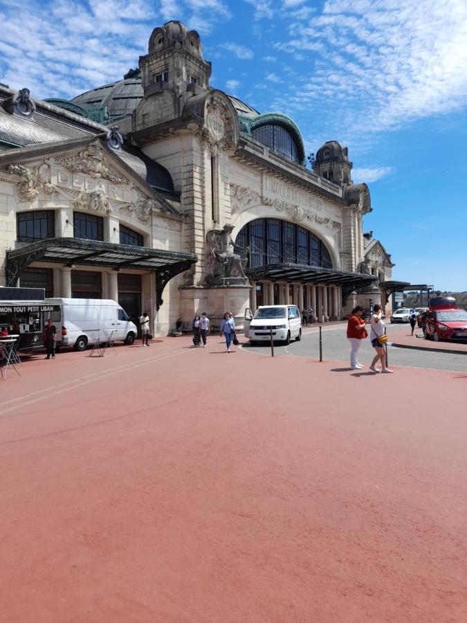 Maison Privee En Ville Avec Parking Et Wi-Fi Magnac-Laval Zewnętrze zdjęcie