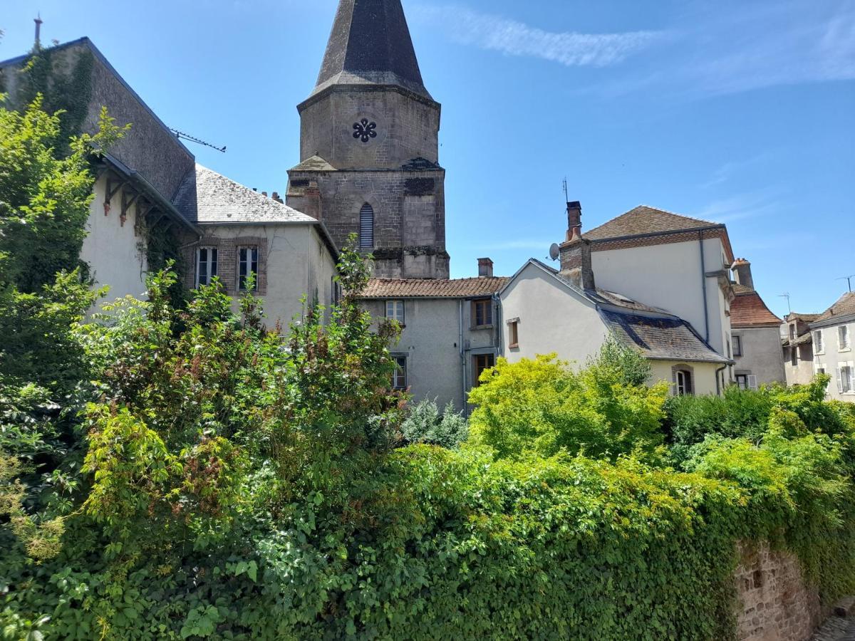 Maison En Ville Avec Terrasse Ensoleillee Et Wi-Fi Magnac-Laval Zewnętrze zdjęcie