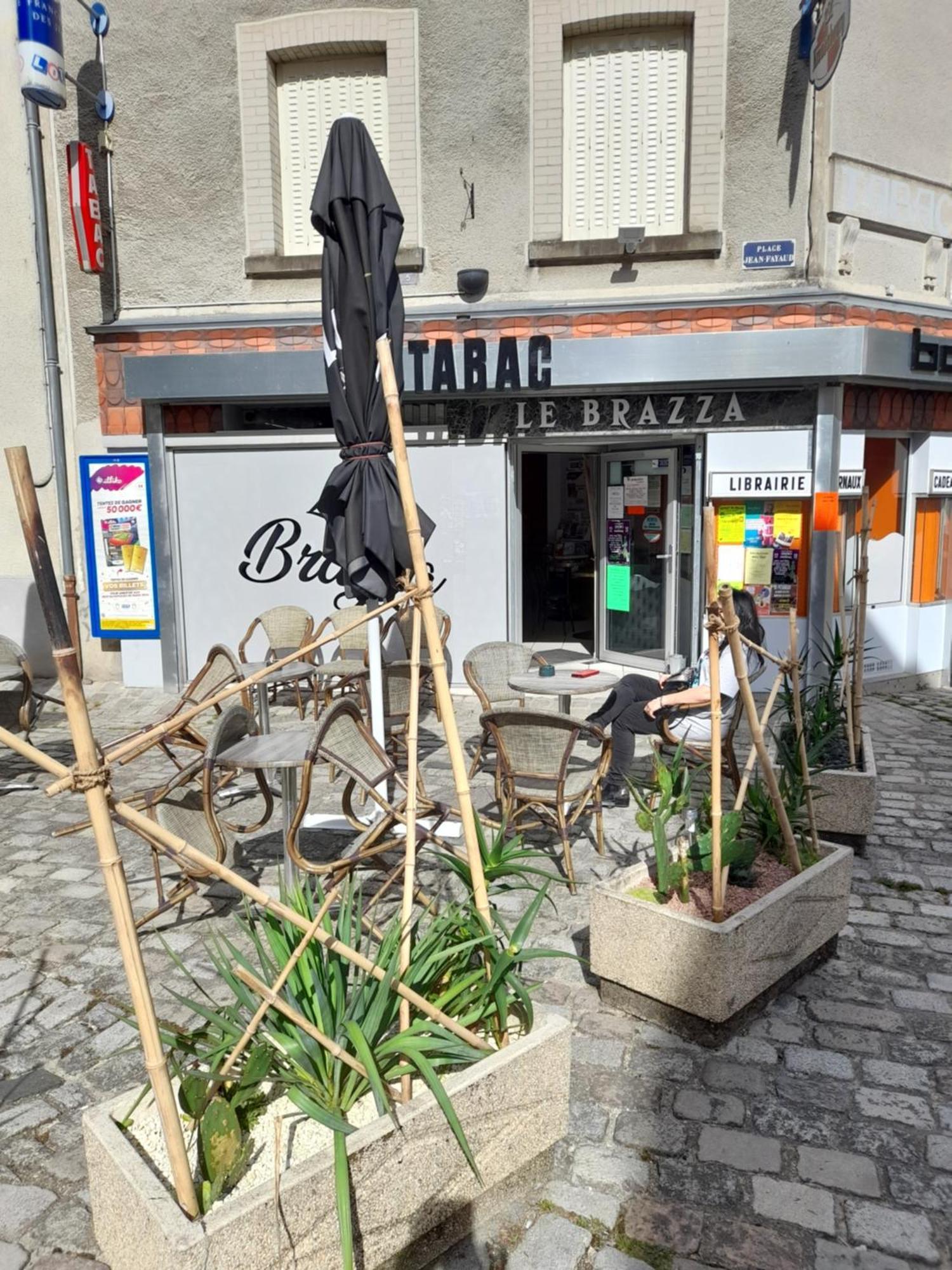 Maison En Ville Avec Terrasse Ensoleillee Et Wi-Fi Magnac-Laval Zewnętrze zdjęcie