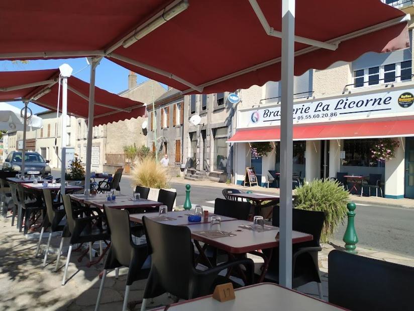 Maison Privee En Ville Avec Parking Et Wi-Fi Magnac-Laval Zewnętrze zdjęcie